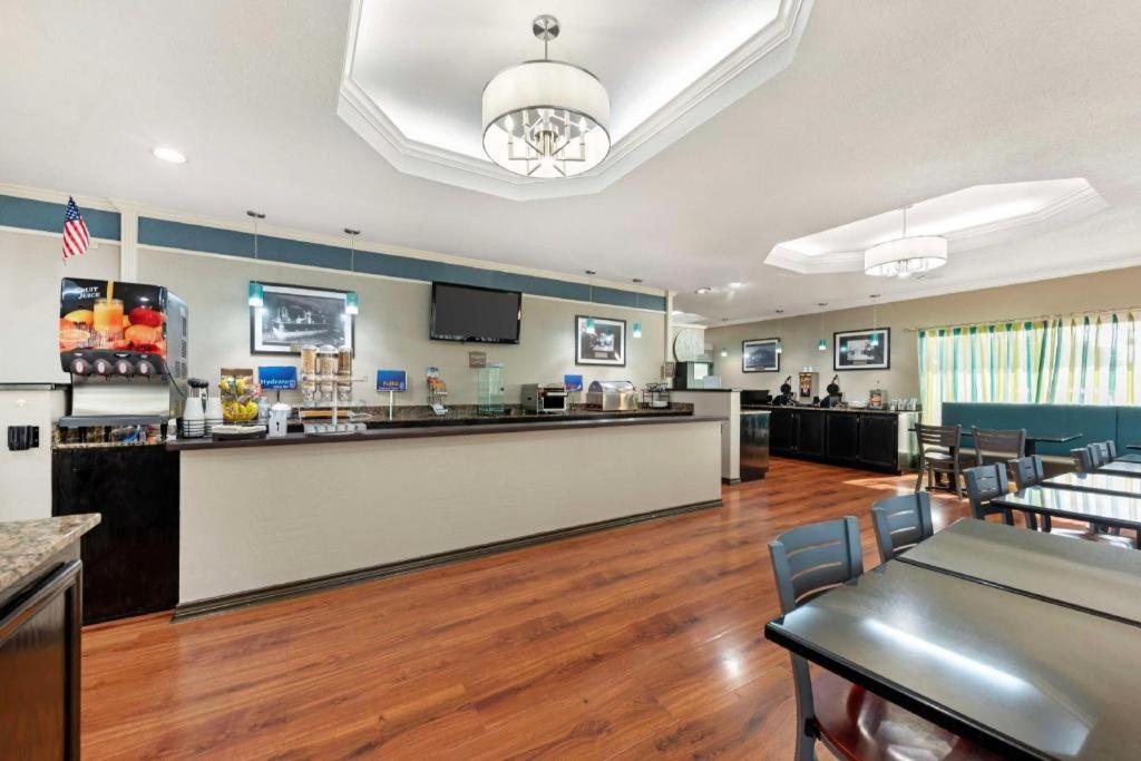 Best Western Post Oak Inn Burnet Ngoại thất bức ảnh