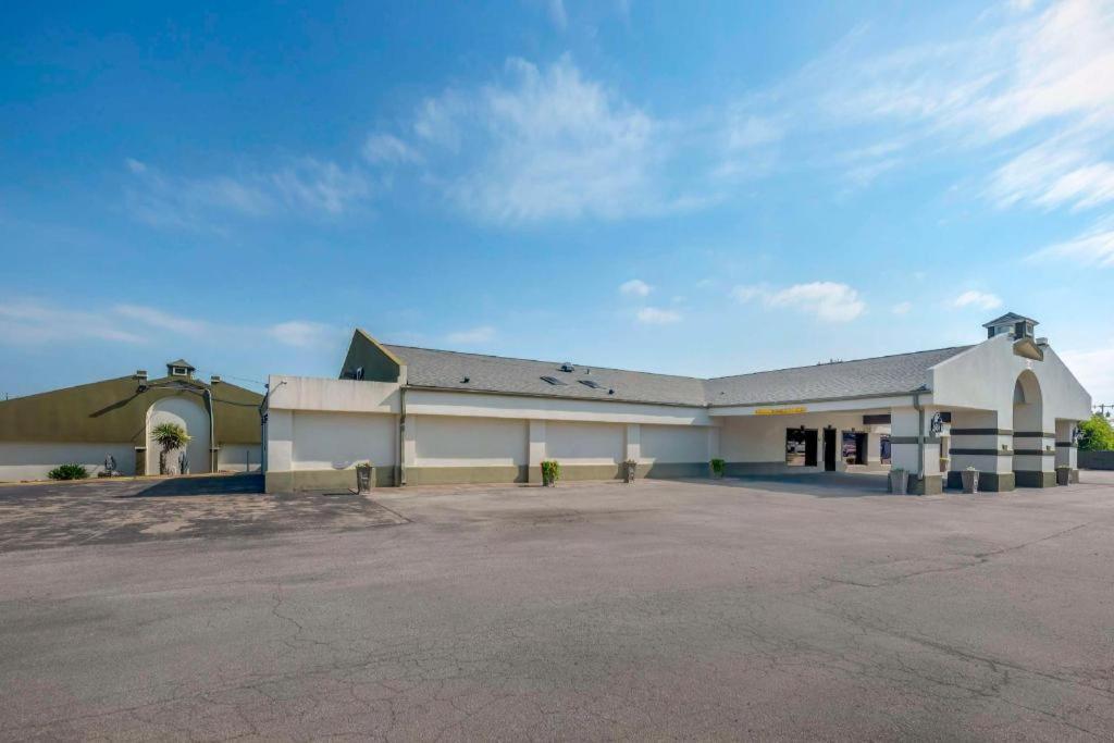 Best Western Post Oak Inn Burnet Ngoại thất bức ảnh