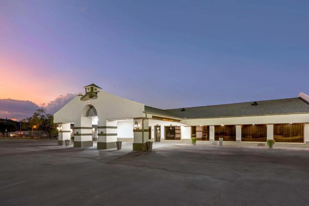 Best Western Post Oak Inn Burnet Ngoại thất bức ảnh